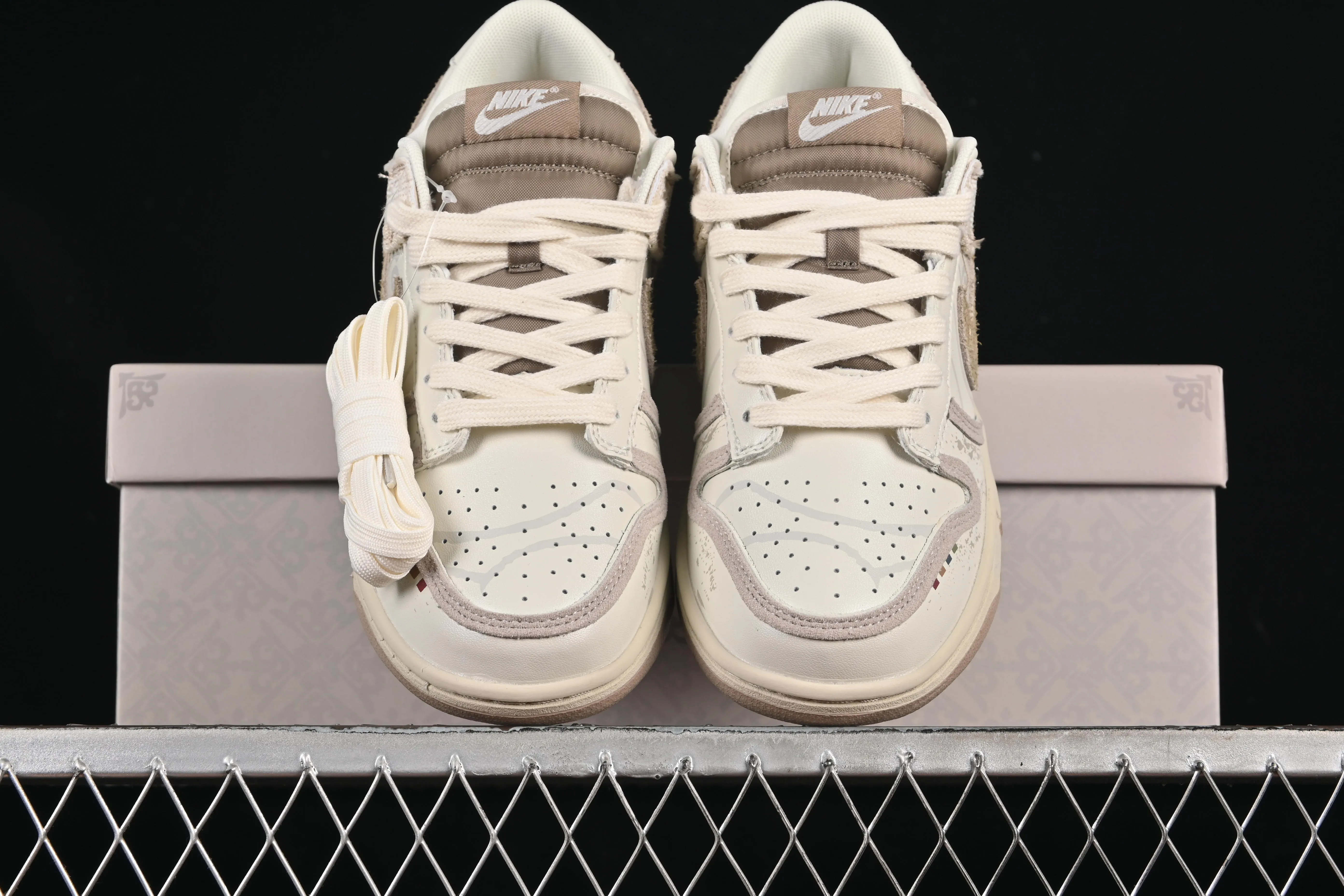 All Categories Nk SB Dunk Series Nk SB Dunk Low Low-top sneakers Nike Dunk Low Panda Prank Mountain Shadow Walk Moonlight Mountain Series Low-top casual sneakers HQ1175-240